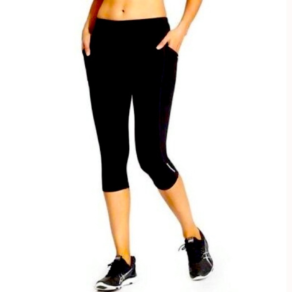 Athleta - 
Dobby Be Free Knicker Leggings